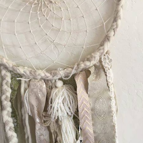 Urban Outfitters Dream Catcher - Picture 2 of 3